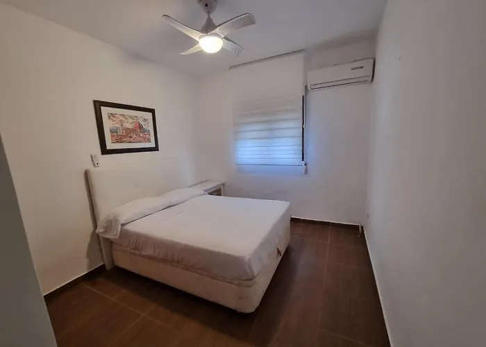 Privado 7 Min De La Playa Piscina Wifi Parking Aire Barbacoa Grupos Casa vacanze